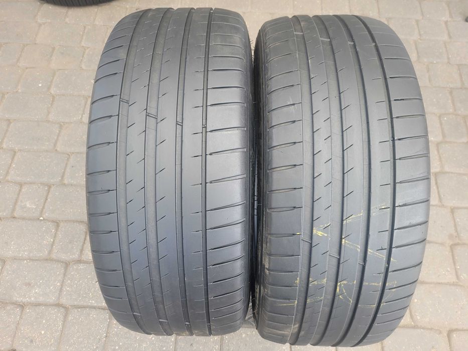 235 / 45 R   18   Michelin /Lato