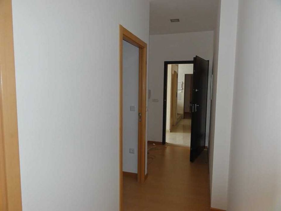 Apartamento T1 na Rua Dr. Diamantino Henriques, Nelas