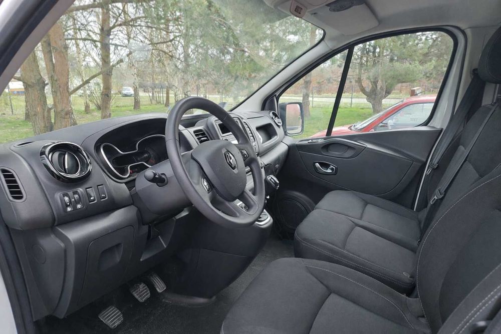 Renault Trafic mały przebieg