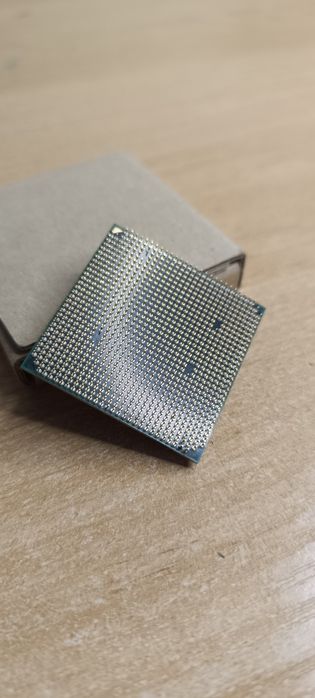 AMD FX-8300 — работает идеально, хорошее охлаждение, стабильный разгон