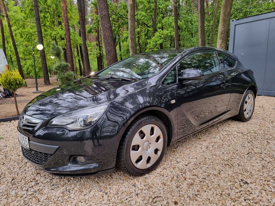 Opel Astra GTC 1.7 diesel 2012