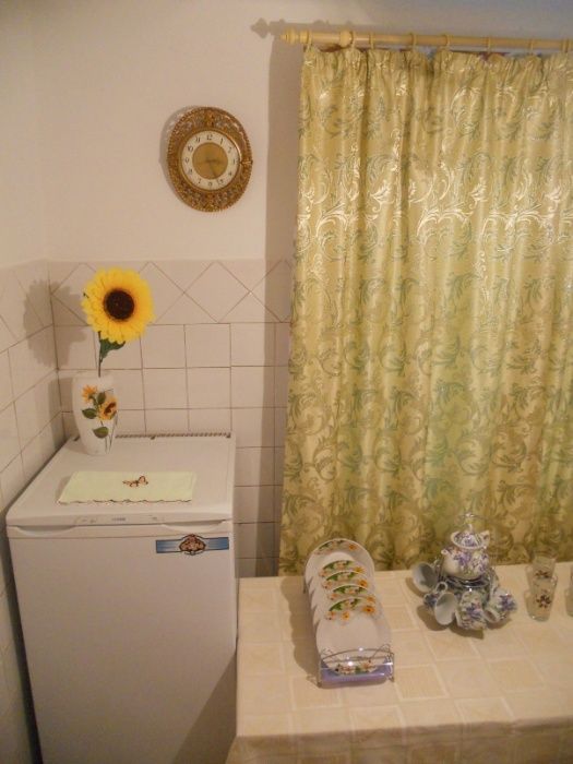 Квартира посуточно 440 гривен. Пр. Центральный. Диван + кровать