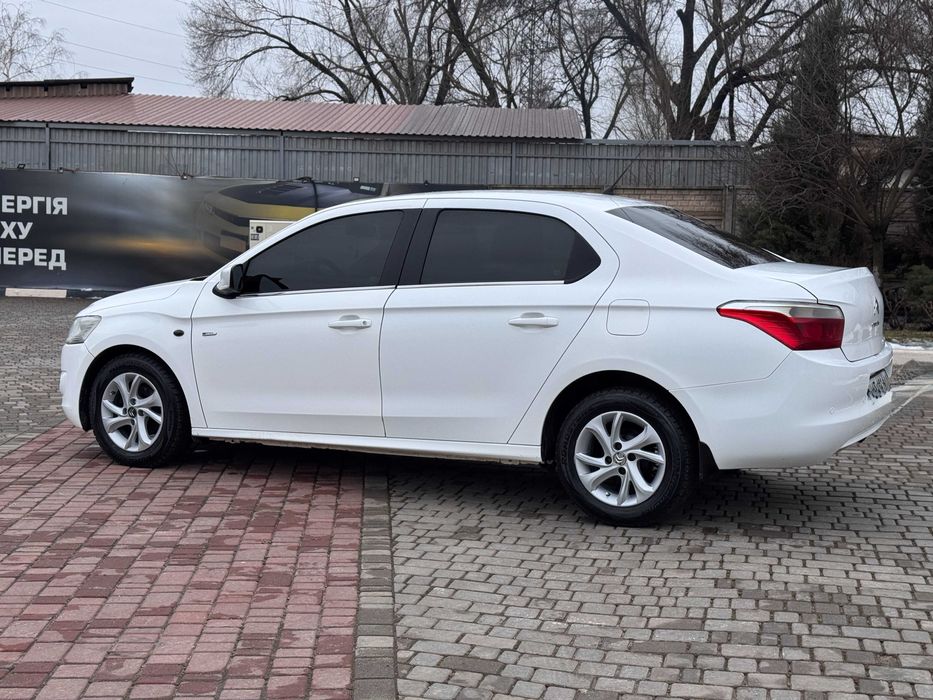 Citroen C-Elysee 2015.  1,6 дизель