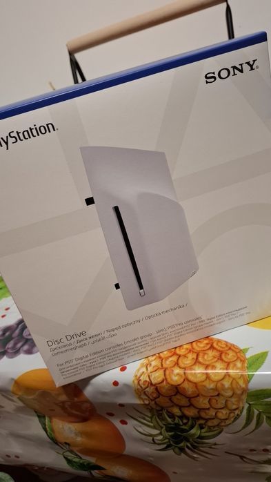 Sprzedam Konsole PS5 Pro
