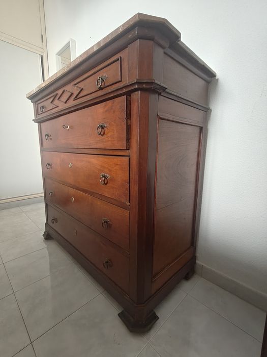 Cómoda antiga tampo mármore