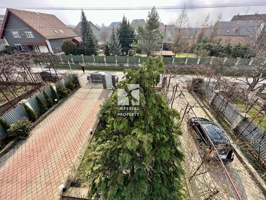 Продам великий будинок в Ужгороді! Підійде під комерційні проєкти !