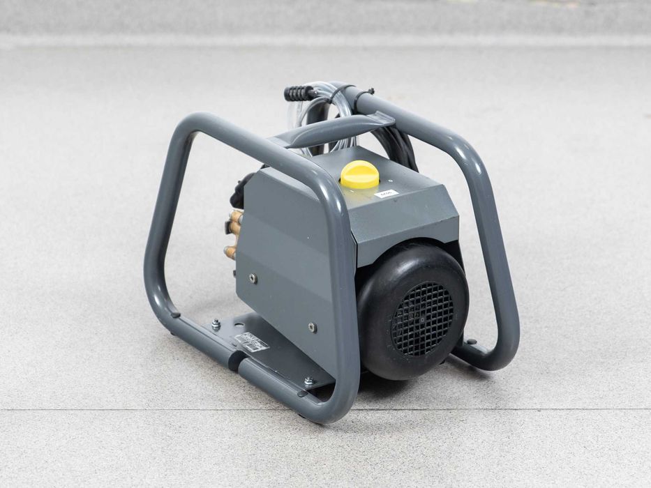 MYJKA CIŚNIENIOWA KARCHER HD 600 CAGE 110bar 650l/h 230V 3kW 2400netto