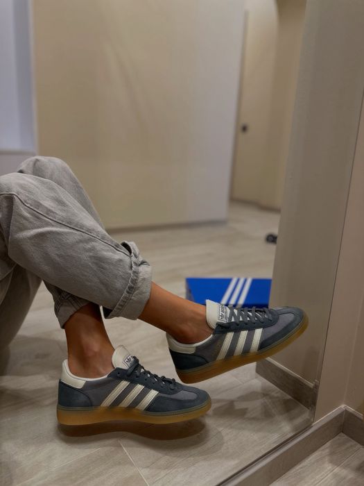 Жіночі оригінальні кросівки Handball spezial Art:IH6588
