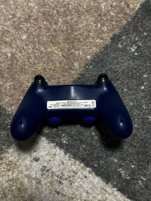 Геймпад DualShock 4
