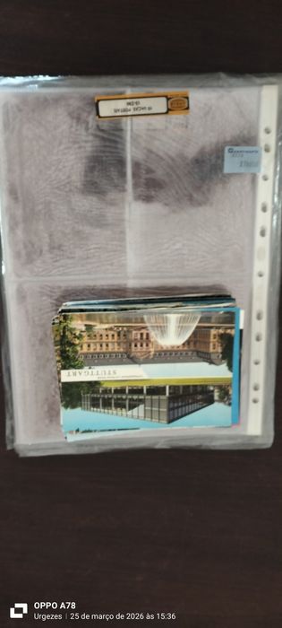 Albuns para postais + folhas de sacas para postais e postais.