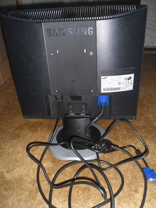Монитор Samsung 713N | 17" | VGA