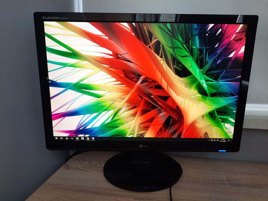 Монітор FHD LG 22 дюйми повністю робочий