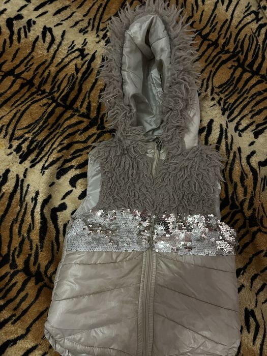 Желетка для дівчинки