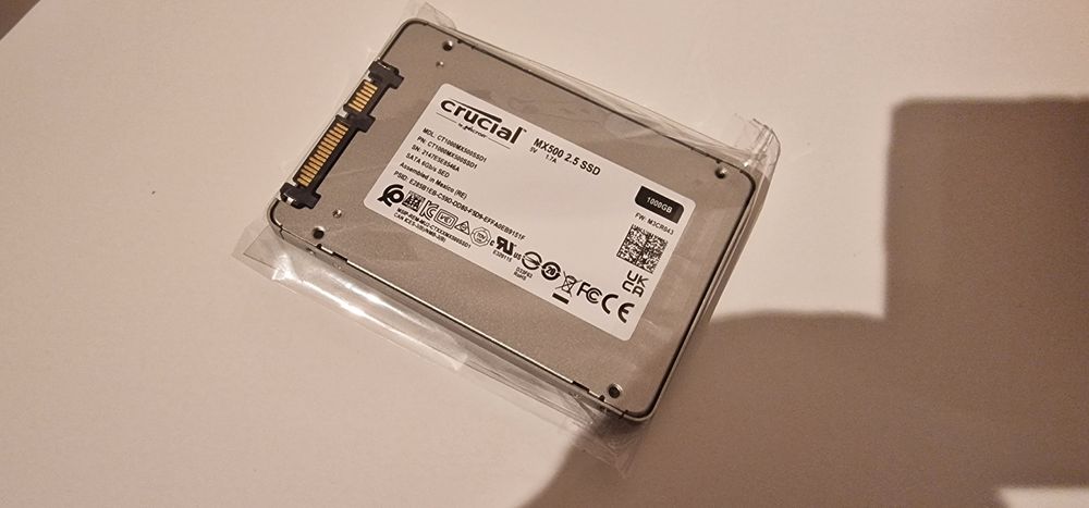 Ssd 1000GB impecável estado novo Inclui Windows 11 Pro.