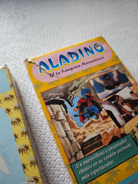 Conjunto de cassetes VHS infantis (Anos 90) - Português/Espanhol