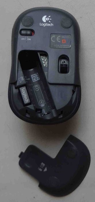 Компьютерная беспроводная мышь Logitech M235