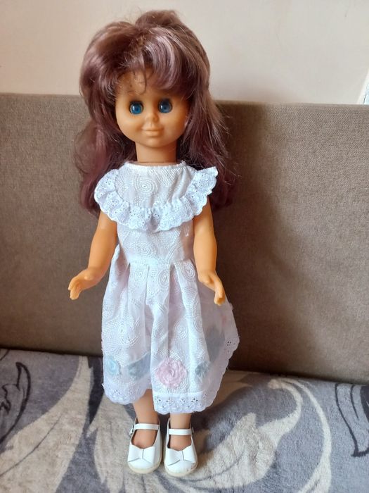 Продам гарну колекційні ляльку гдр