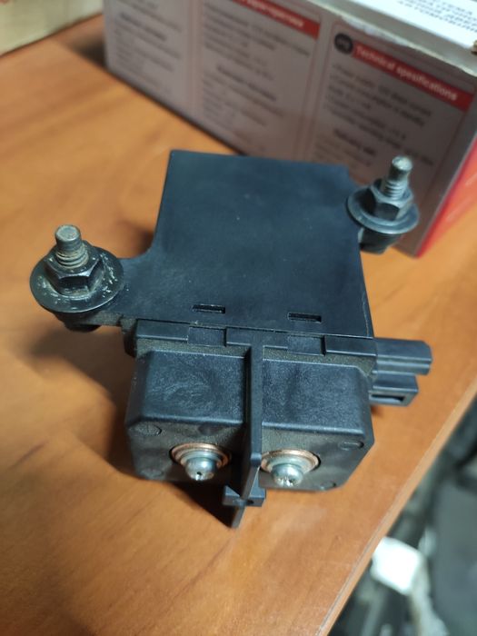 Реле Panasonic в идеальном состоянии AEV6501A