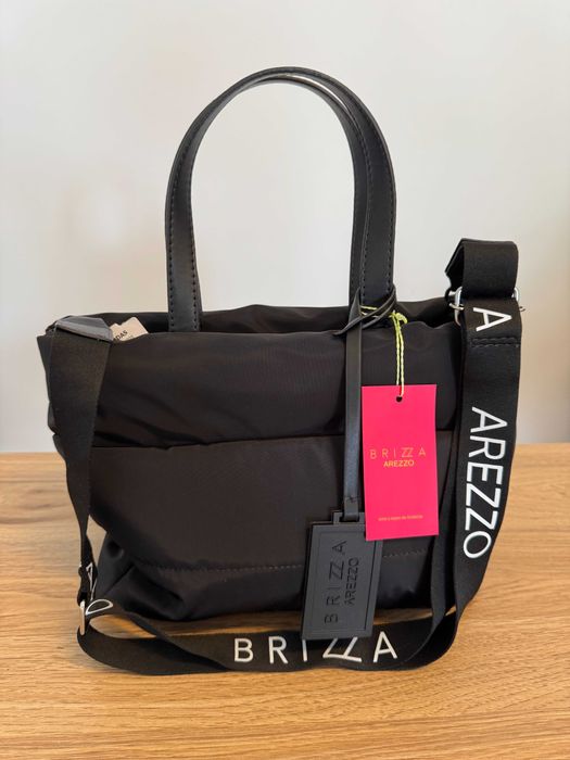Bolsa Arezzo nova