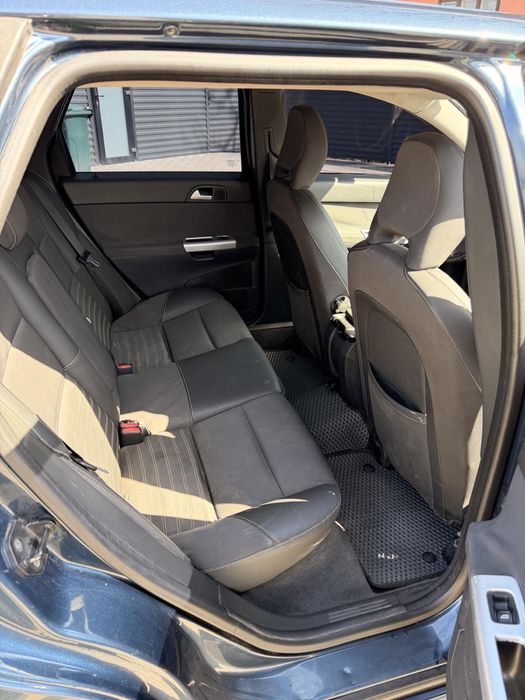 Продаю машину вольво