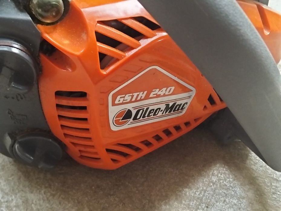 Vendo Moto serra Oleo mac