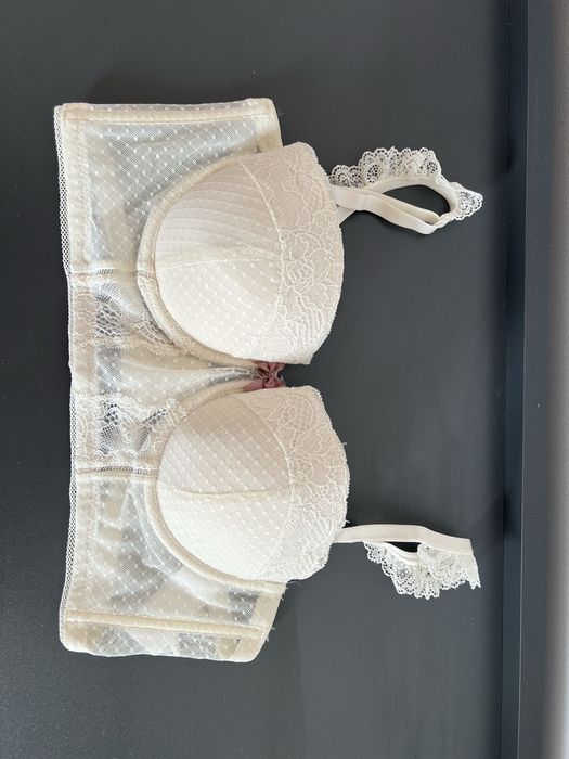 Ажурний бюстгалтер 85С 90В