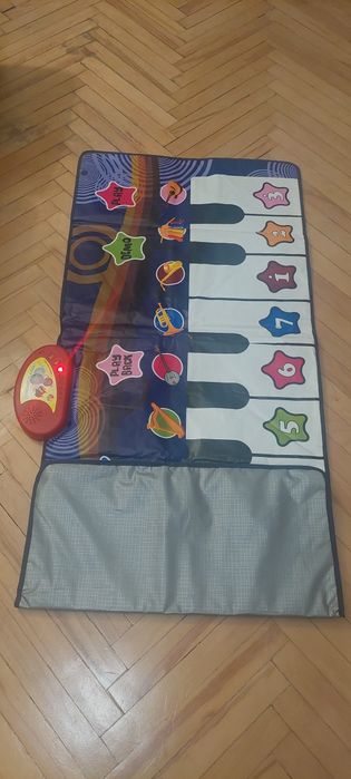 Pianinko keyboard,  mata do tańczenia,  zabawy, pianino tchibo