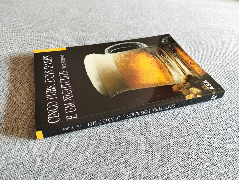 Livro "Cinco pubs, dois bares e um nightclub" de John Williams