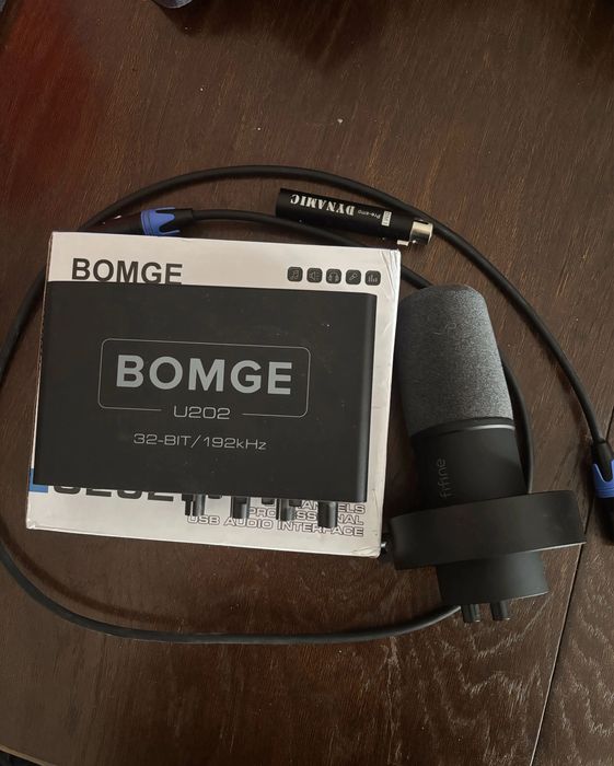 Комплект 3 в 1:микрофон fifine  + аудиоинтерфейс BOMGE и предусилитель