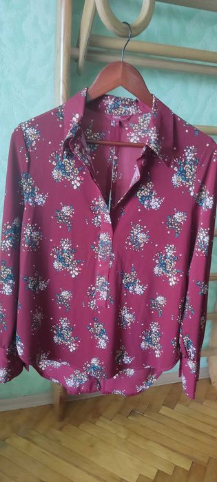 Жіночі сорочки та футболки