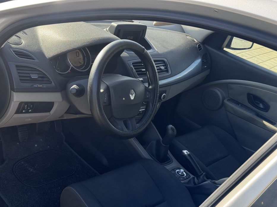 Renault Megane 3 SW 2011 Nacional tomtom edition