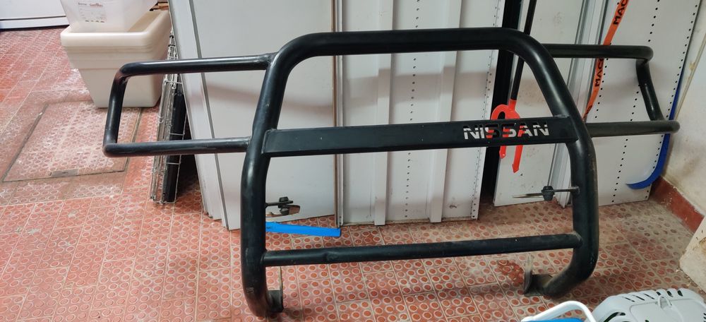 Grelha mata vacas Nissan Pick Up / Navara