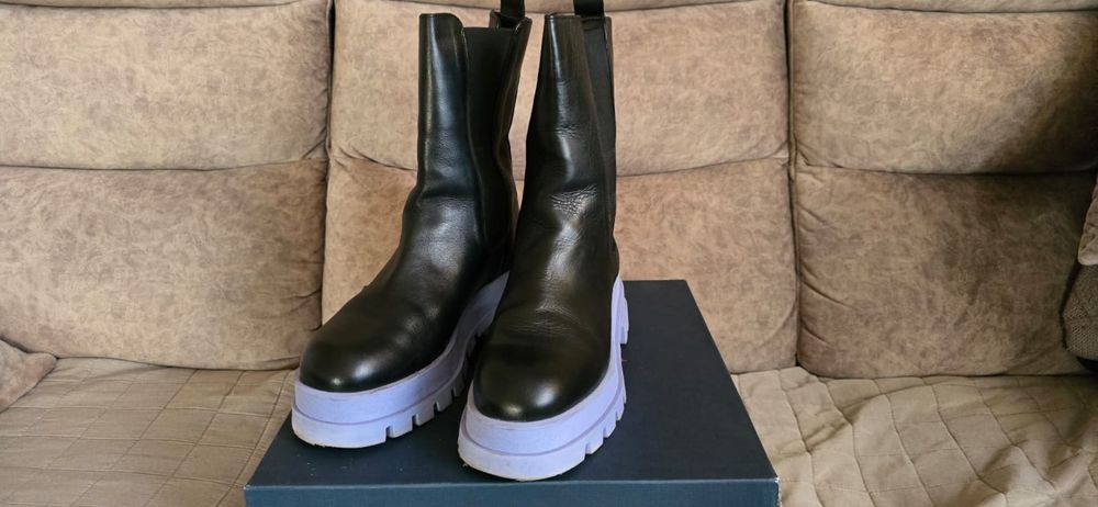 Damskie botki Badura