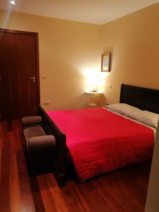 MORADIA COM LAREIRA E aquecimento central