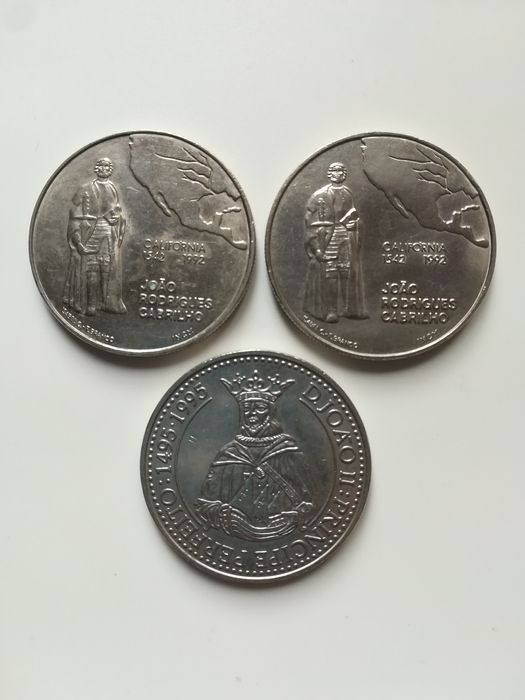 Moedas da República Portuguesa (100,200 Escudos)
