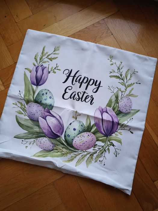 Poszewki 45 cm na 45 cm motyw wielkan za 2szt