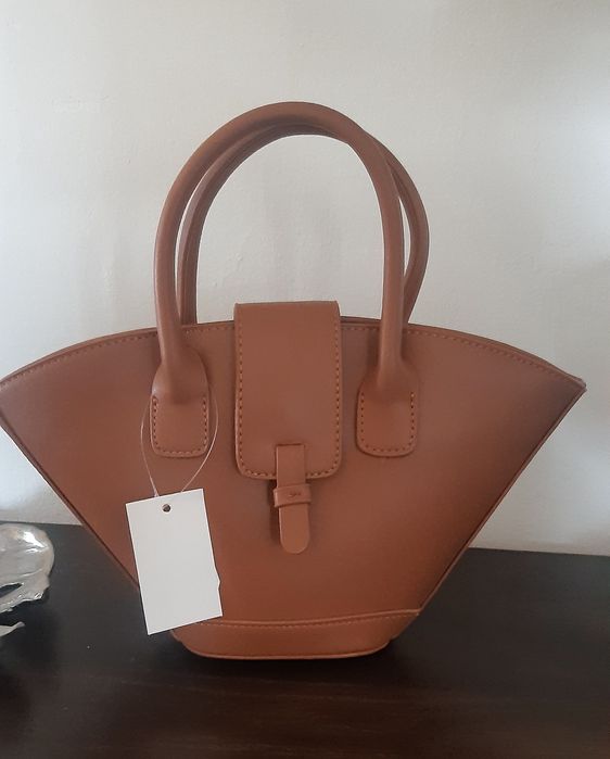 Modna torebka do ręki nowa