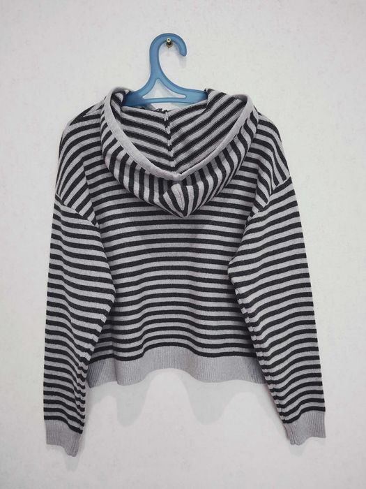 Светр в смужку тонкої в'язки з бавовни Ср Stradivarius