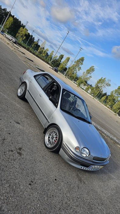 Toyota Corolla 1.4 16V e11 | Coilovers | Jantes 16" |