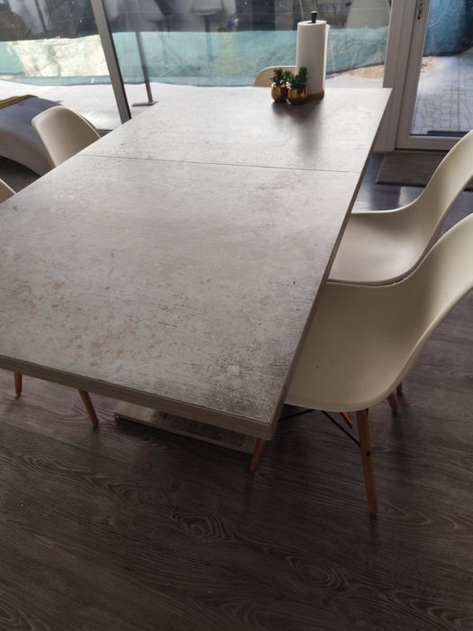 Mesa de jantar extensível