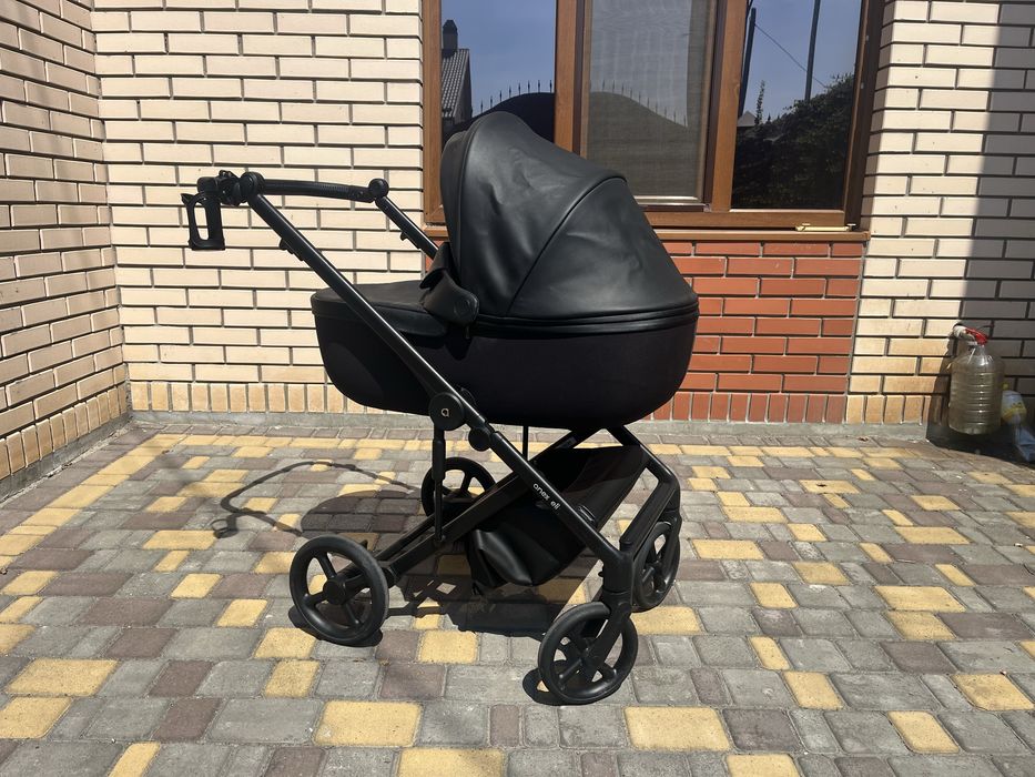 Продам коляску Anex Eli 2 в 1 (люлька + прогулка)