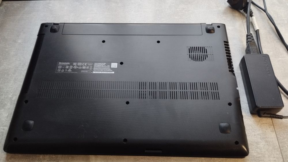 Продам ноутбук lenovo ideapad 100-15IBD(80QQ)