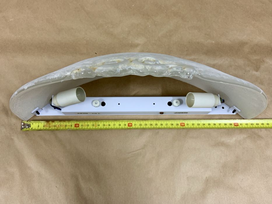 Włoski kinkiet łazienkowy PREARO – szklany, półkulisty – Serie 2000