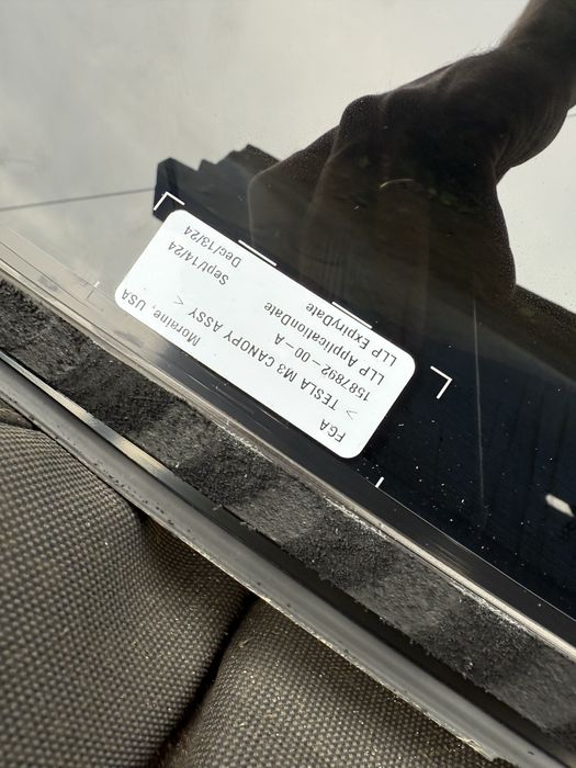 Скло верхнє панорама tesla model 3 highland