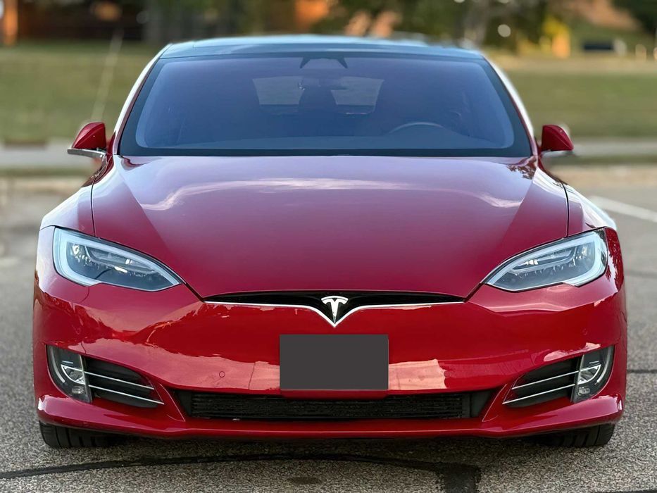 Tesla Model S 100D      2017