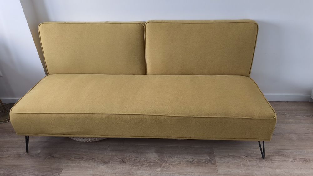 Sofá cama amarelo-mostarda