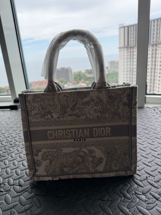 Сумка Dior Tote.