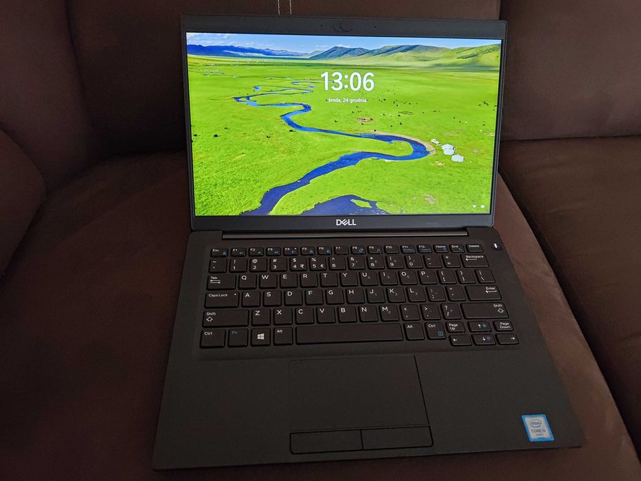 Biznesowy Dell Latitude 7390  4/8 i5 8350u 8GB DDR4. 512GB NVME