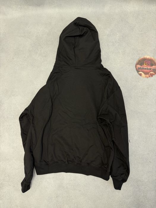 худи Vetements  1 Night in Paris 2025