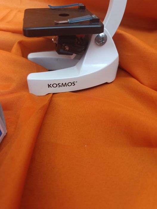 Комплект мікроскопів (3 шт.) одним лотом: Kosmos, Leuchtturm, WS 300